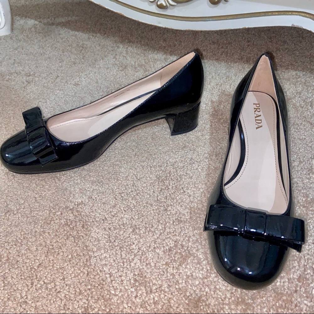 PRADA black patent leather ballet bow pumps 🖤
